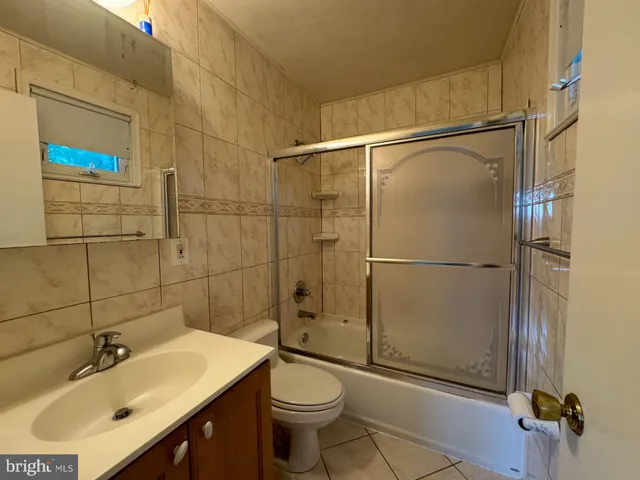 $3,300 | 10013 Eastlake Drive, Fairfax, VA 22032