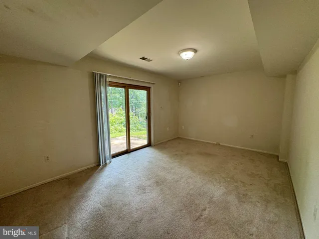 $3,300 | 10013 Eastlake Drive, Fairfax, VA 22032