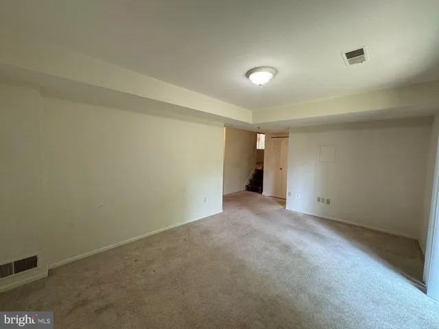 $3,300 | 10013 Eastlake Drive, Fairfax, VA 22032