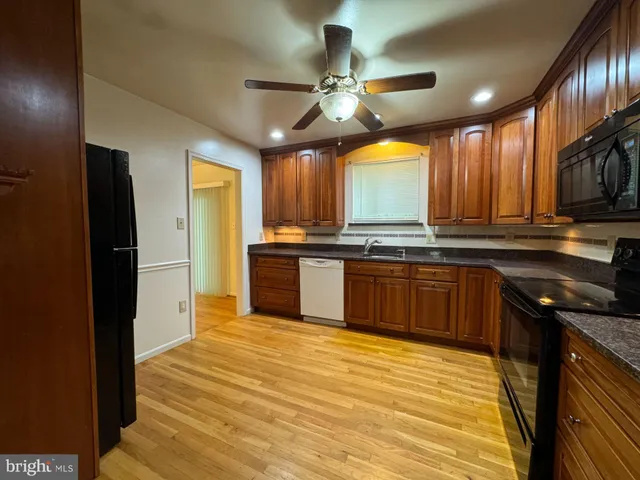 $3,300 | 10013 Eastlake Drive, Fairfax, VA 22032