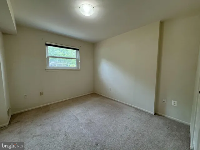 $3,300 | 10013 Eastlake Drive, Fairfax, VA 22032