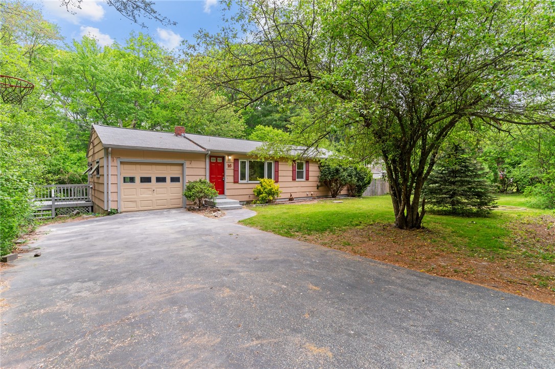 16 Clarke Road Coventry, RI 02816 - Photo 2 of 27