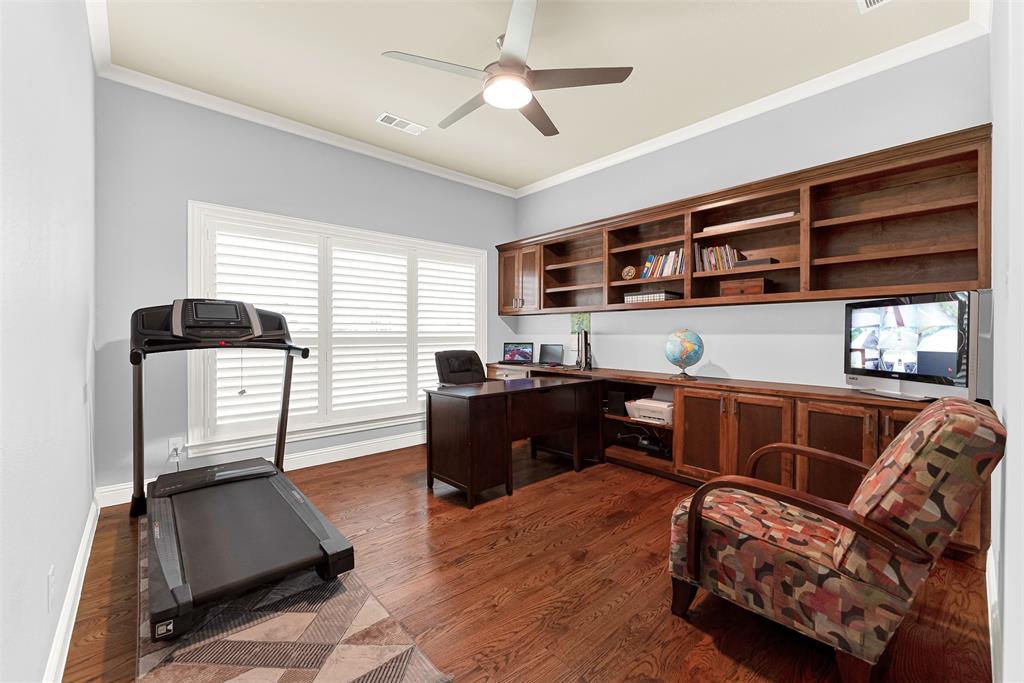 2613 Ranch Court Cedar Hill, TX 75104 - Photo 7 of 29 a living room with furniture and a window