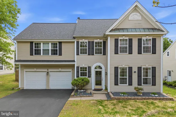 $875,000 | 25 Navesink Drive, Pennington, NJ 08534