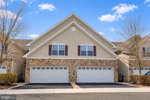 $500,000 | 21 Miller Circle, Pennington, NJ 08534