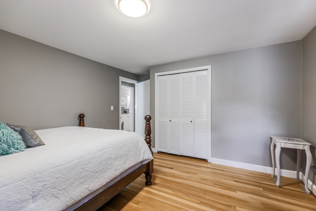 12 Lilian Rd Extension Framingham, MA 01701 - Photo 17 of 32