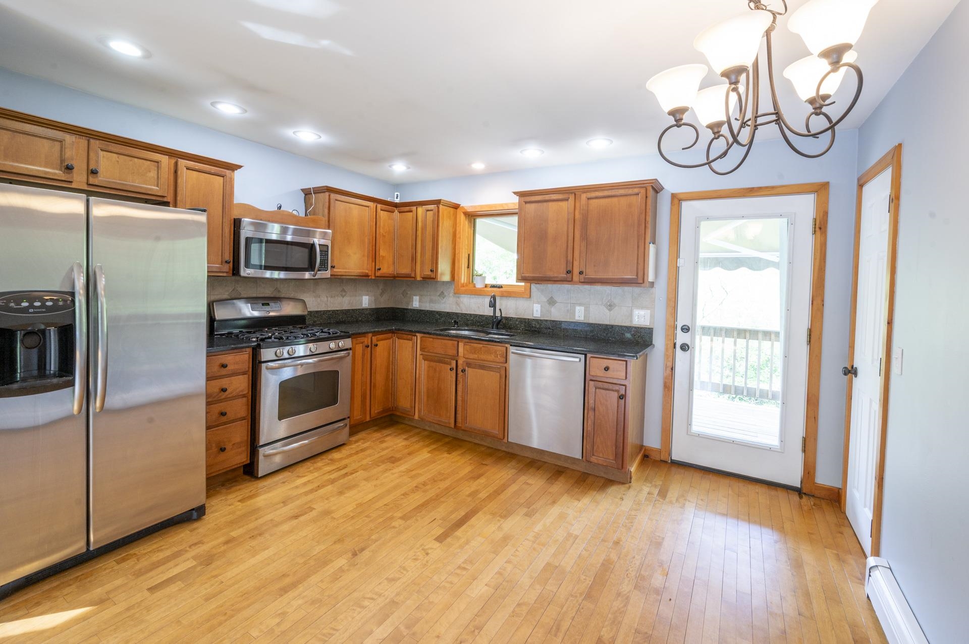 1968 Old Creamery Road Williston, VT 05495 - Photo 4 of 38