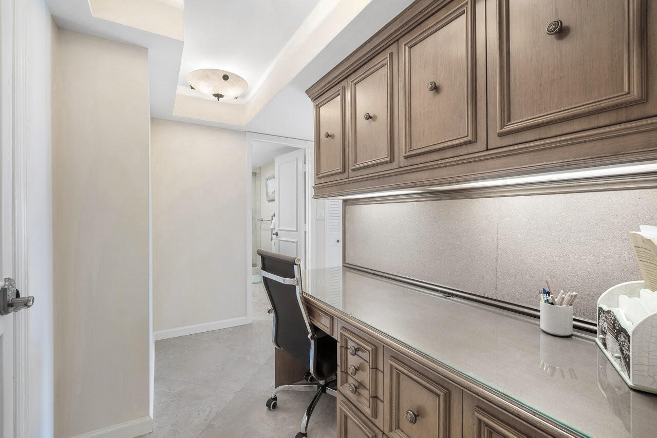 2066 North Ocean Boulevard, Unit 2SE Boca Raton, FL 33431 - Photo 18 of 32 Office_Final