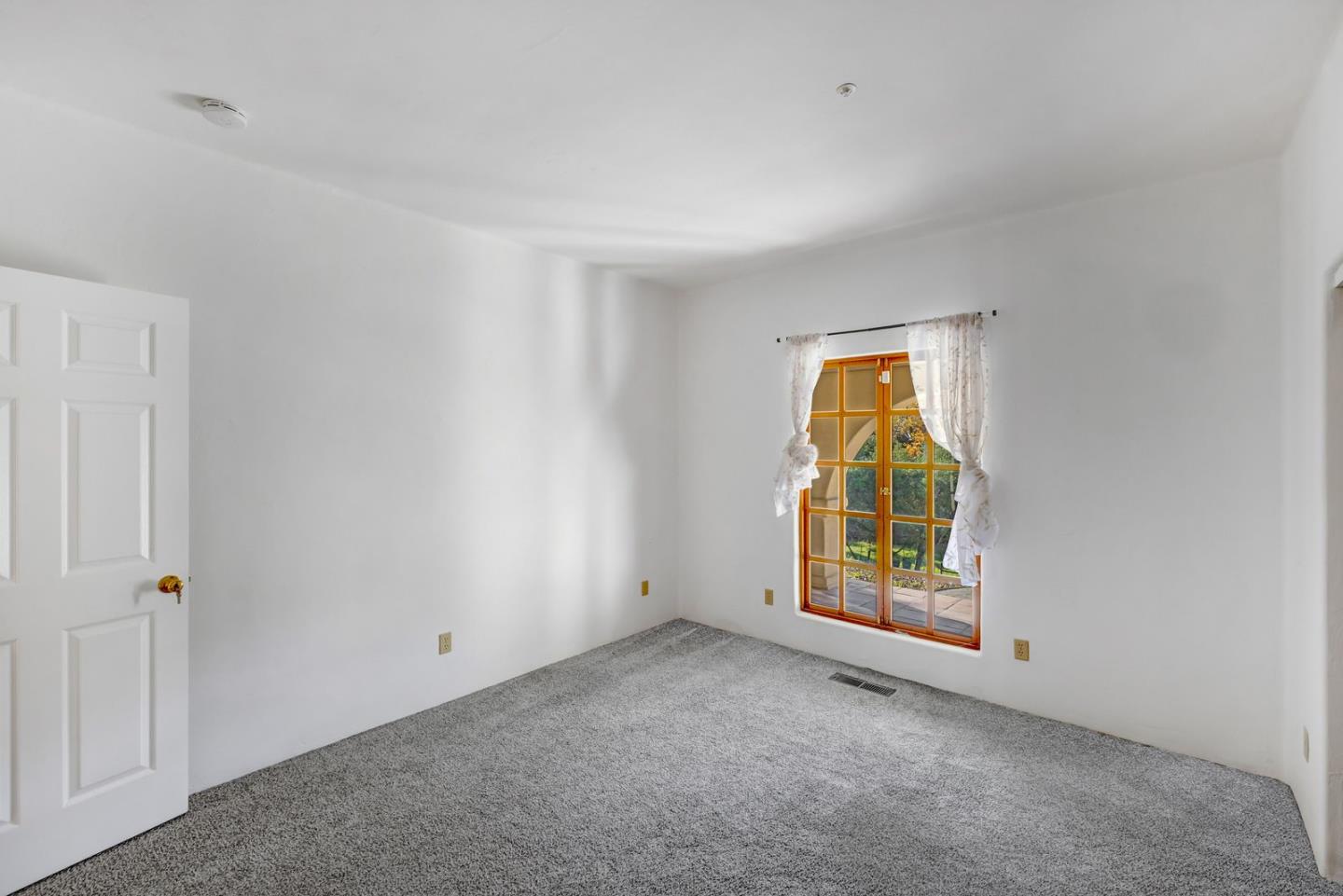 90 Harper Canyon Road Salinas, CA 93908 - Photo 19 of 47
