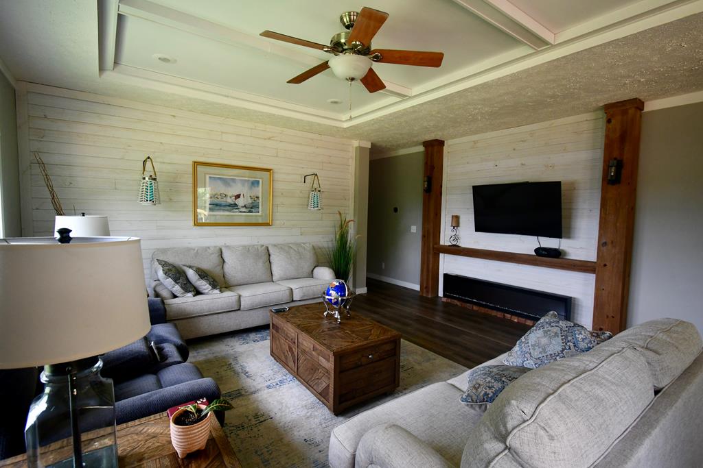 1858 Ridge Road Hodges, SC 29653 - Photo 10 of 22 Gallery Image 10