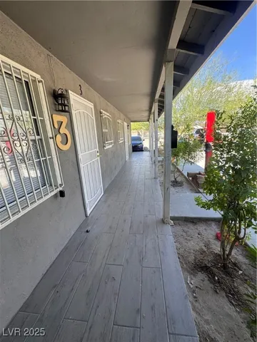 $950 | 640 North 9th Street, Unit 3, Las Vegas, NV 89101