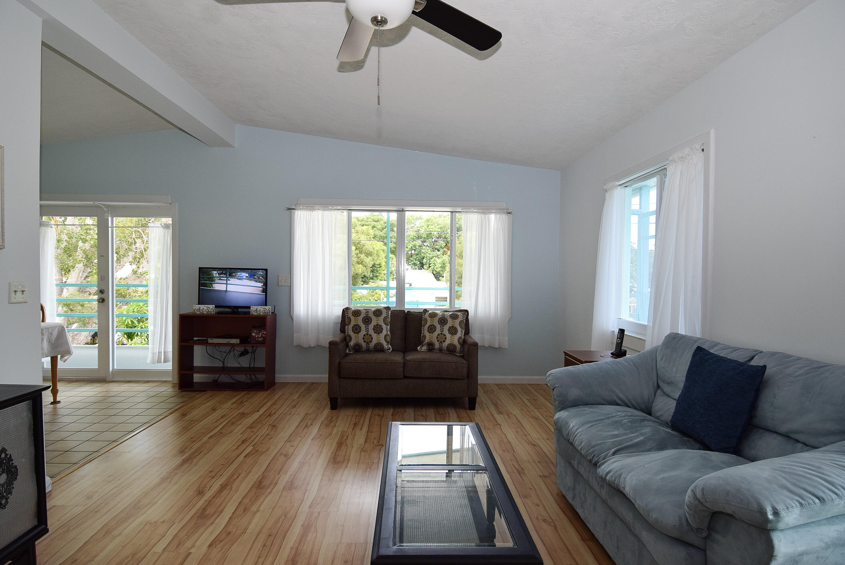 61 Snapper Avenue Key Largo, FL 33037 - Photo 5 of 36 DSC_0242