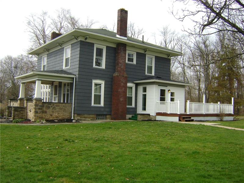 502 Spring Street Jamestown, PA 16134 - Photo 2 of 25 SIDE OF HOME