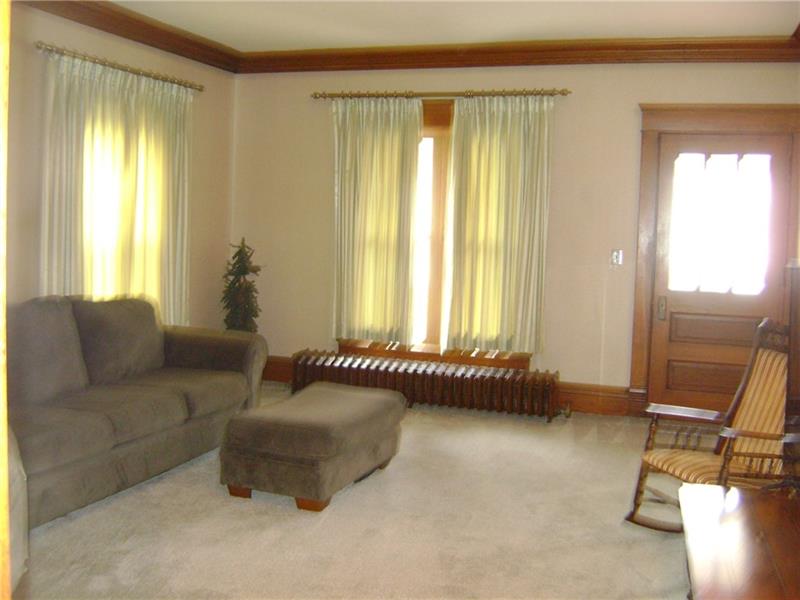 502 Spring Street Jamestown, PA 16134 - Photo 6 of 25 LIVING ROOM