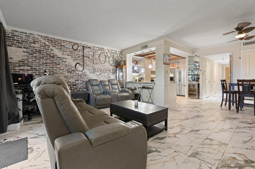 2100 Reflection Bay Drive Arlington, TX 76013 - Photo 15 of 20