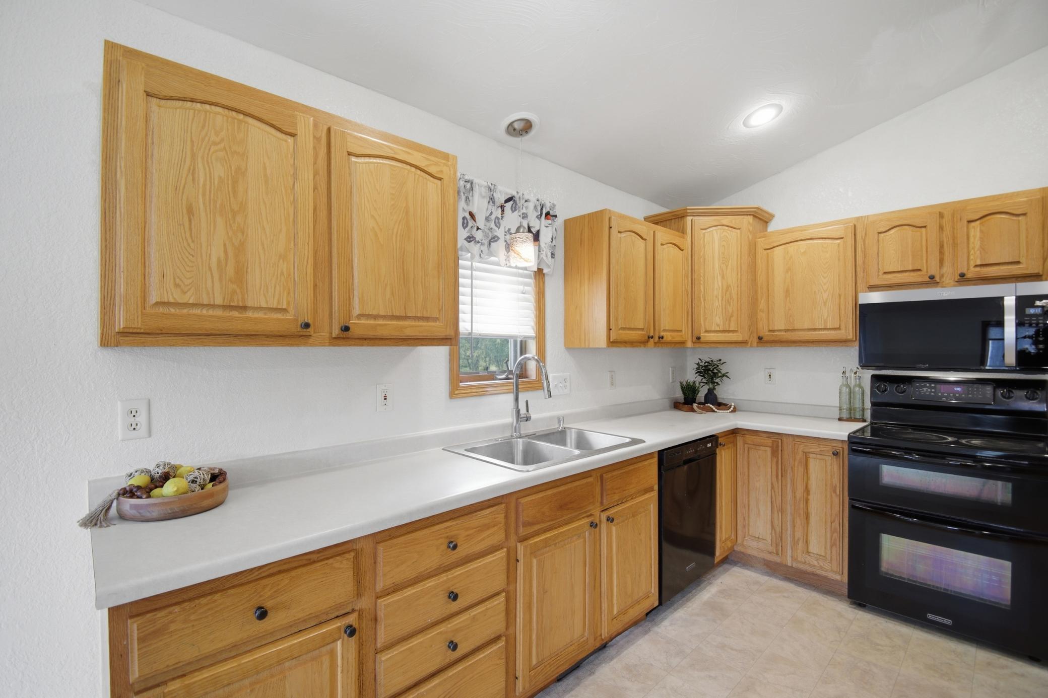 1600 26th Street Southwest Austin, MN 55912 - Photo 11 of 65