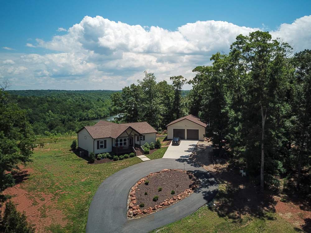 409 Rockcove Road Inman, SC 29349 - Photo 1 of 36