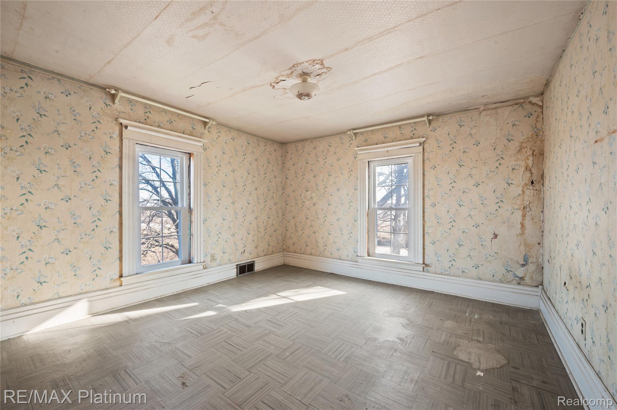 1136 South Nichols Road Swartz Creek, MI 48473 - Photo 34 of 53 1136 S. Nichols145.jpg
