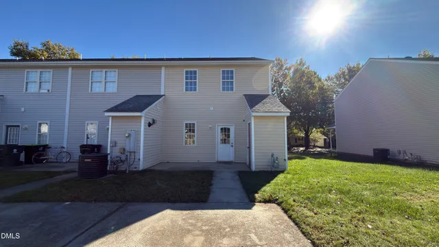 a front view of house with yard