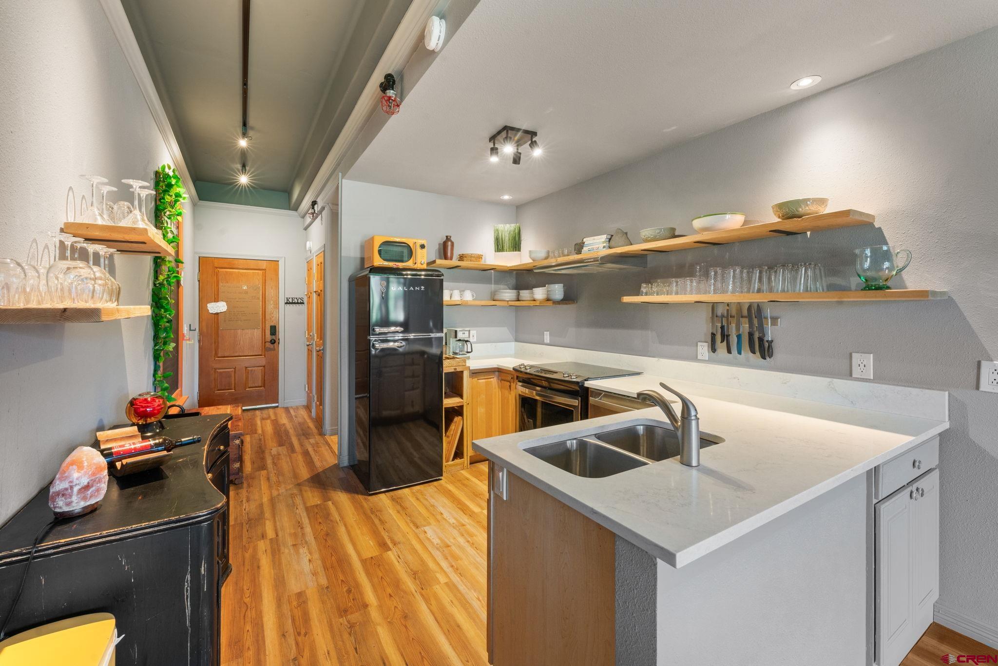 11 Snowmass Road, Unit 33 Crested Butte, CO 81225 - Photo 3 of 45