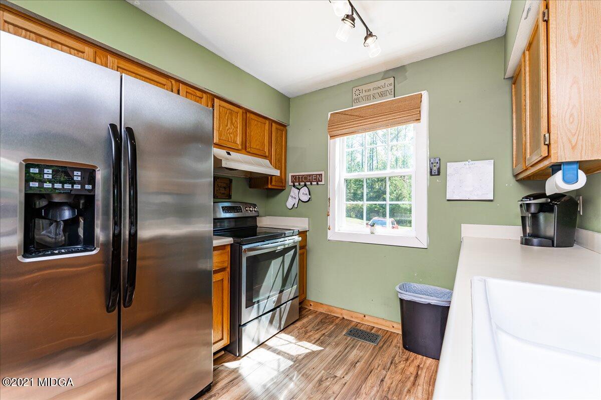 1886 Reedy Creek Road Forsyth, GA 31029 - Photo 12 of 37 11
