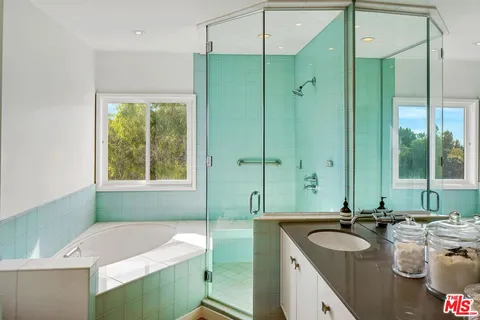 $2,998,000 | 1433 Summitridge Drive, Beverly Hills, CA 90210