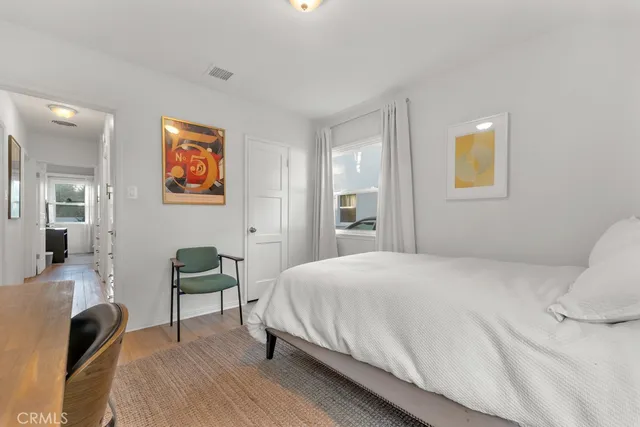 $6,900 | 5727 Colbath Avenue, Valley Glen, CA 91401