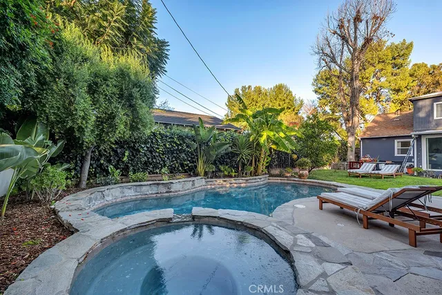 $6,900 | 5727 Colbath Avenue, Valley Glen, CA 91401