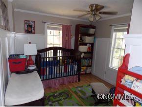 709 Hebron Road Hendersonville, NC 28739 - Photo 5 of 19 Gallery Image 5