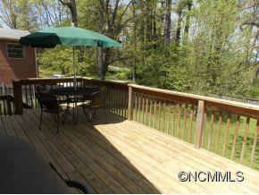 709 Hebron Road Hendersonville, NC 28739 - Photo 8 of 19 Gallery Image 8