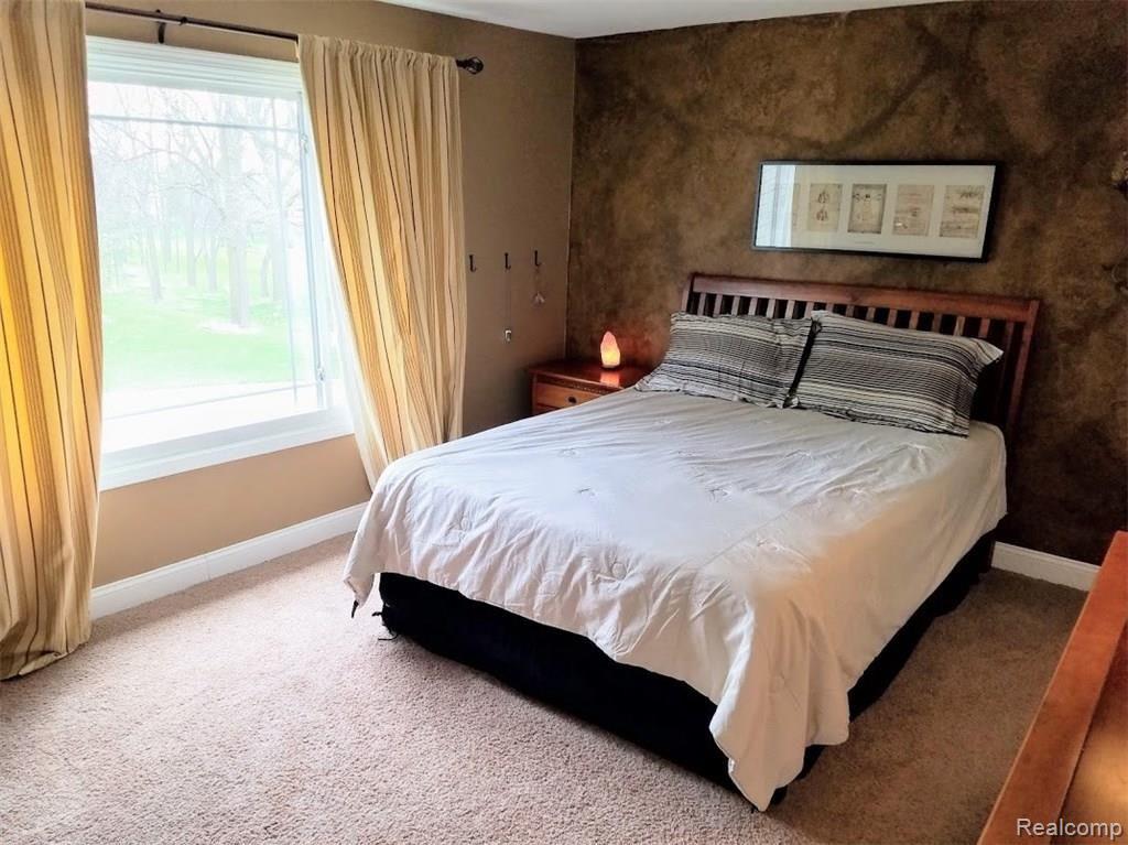 1821 Charm Court Rochester Hills, MI 48306 - Photo 15 of 22