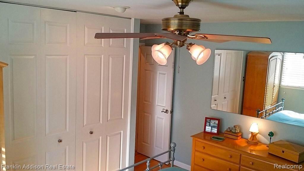 487 Welch Road Northville, MI 48167 - Photo 36 of 40 20150528_175007.jpg