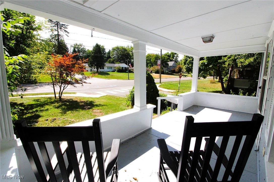 3603 Kent Road Stow, OH 44224 - Photo 5 of 40 Front porch