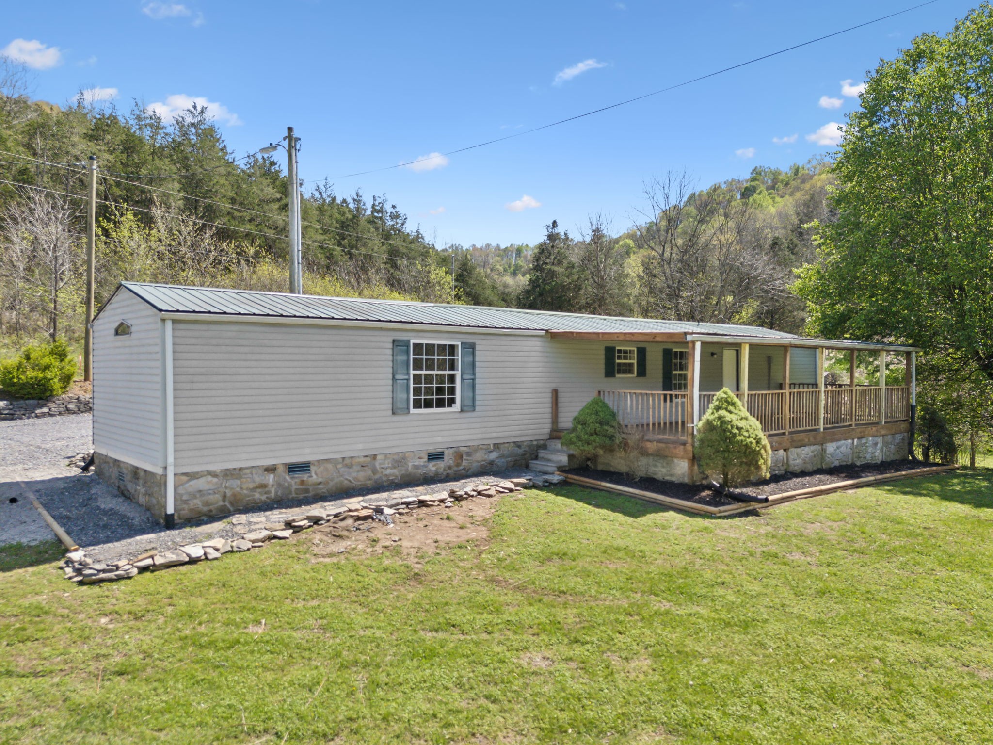 114 Hackett Hollow Road Pleasant Shade, TN 37145 - Photo 3 of 43 Gallery Image 3