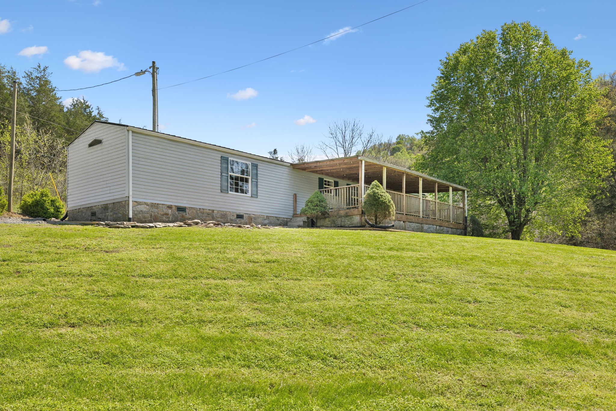 114 Hackett Hollow Road Pleasant Shade, TN 37145 - Photo 4 of 43 Gallery Image 4