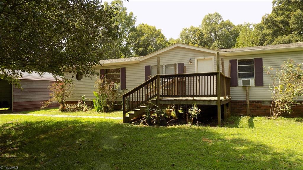 512 Ted R Daniels Road Lexington, NC 27295 - Photo 1 of 18 Front of house
