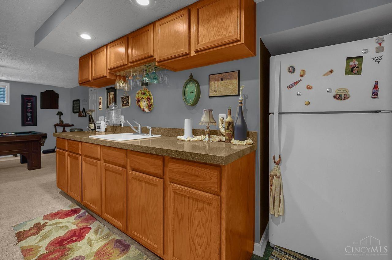 871 8 Mile Road Cincinnati, OH 45255 - Photo 35 of 44