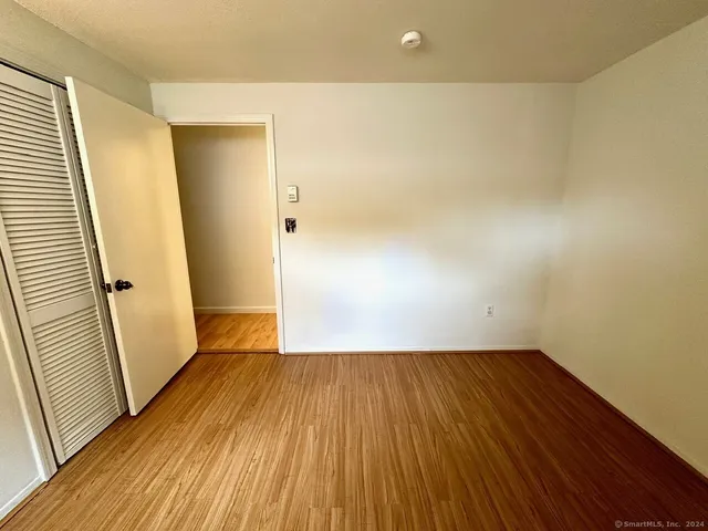 $1,800 | 9 Cinnamon Spring, Unit 9, South Windsor, CT 06074