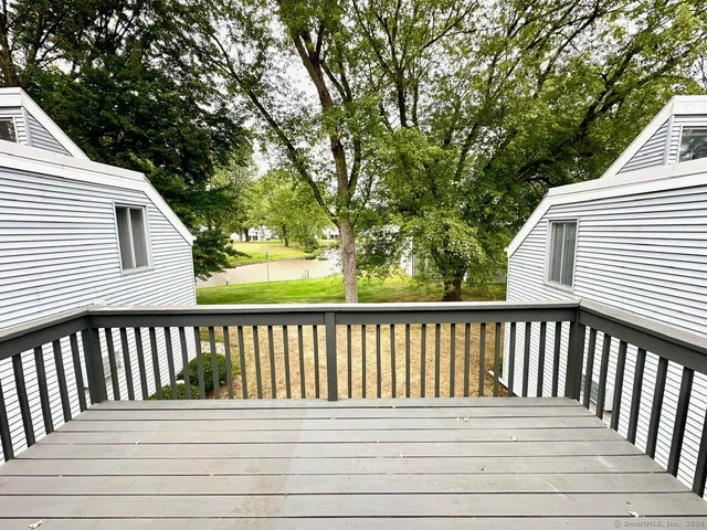 $1,800 | 9 Cinnamon Spring, Unit 9, South Windsor, CT 06074