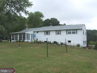2304 Yarnall Road Pottstown, PA 19464 - Photo 6 of 6 Gallery Image 6