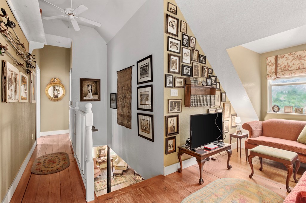 211 Riverside Drive West Llano, TX 78643 - Photo 19 of 76