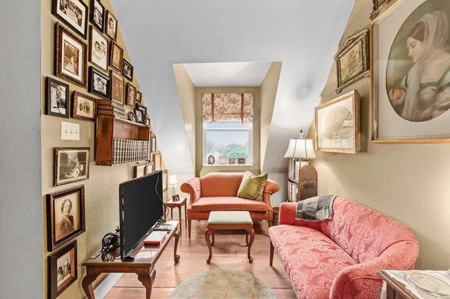 $1,249,000 | 211 Riverside Drive West, Llano, TX 78643