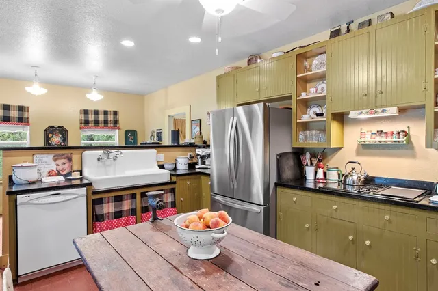 $1,249,000 | 211 Riverside Drive West, Llano, TX 78643