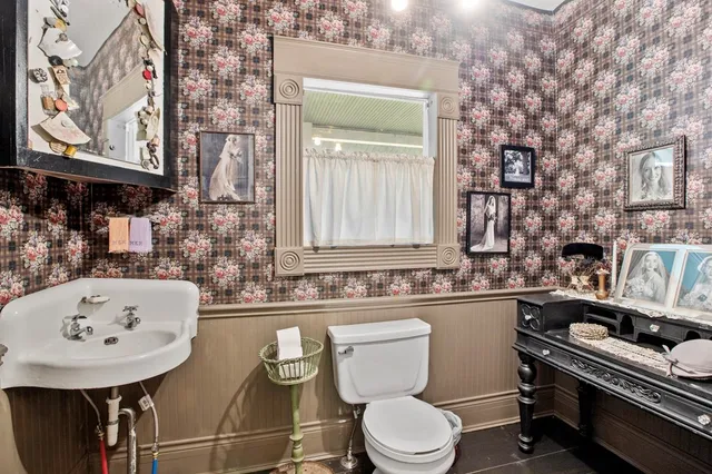 $1,249,000 | 211 Riverside Drive West, Llano, TX 78643