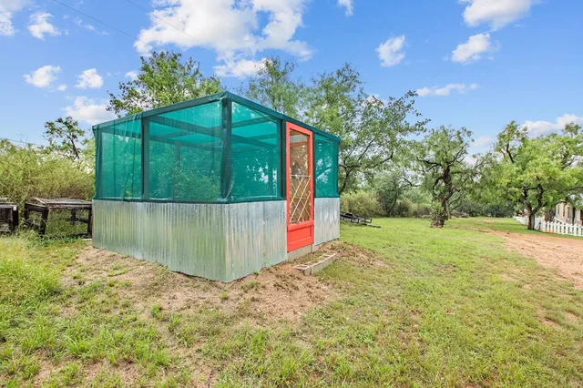 $1,249,000 | 211 Riverside Drive West, Llano, TX 78643