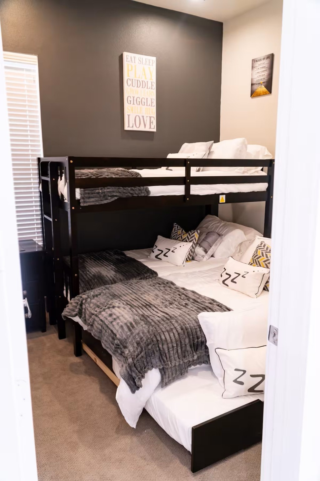 2105 Engelmohr Street, Unit A Houston, TX 77054 - Photo 15 of 16 a bedroom with a bed and a window