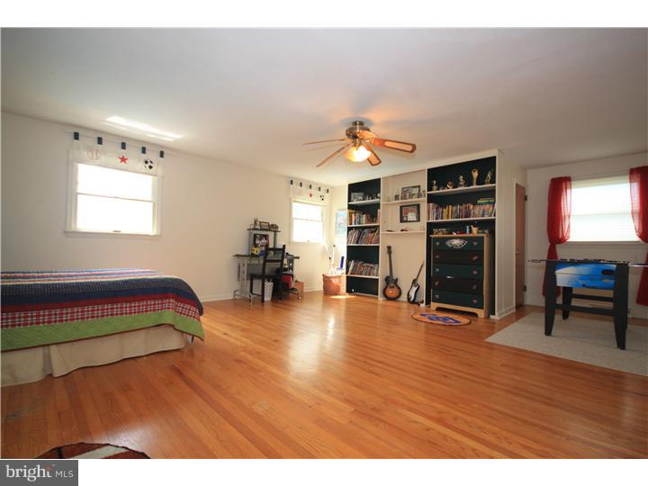 112 Ramblewood Road Moorestown, NJ 08057 - Photo 15 of 21 Gallery Image 15