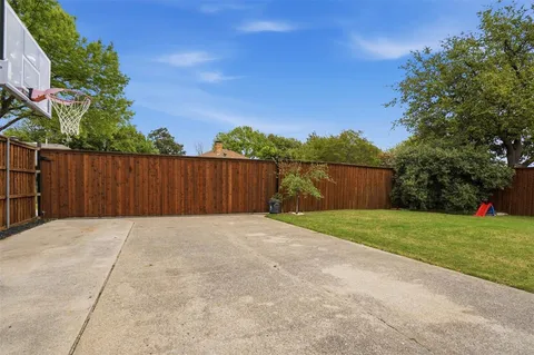 $440,000 | 1622 Shadow Moss Way, Carrollton, TX 75007