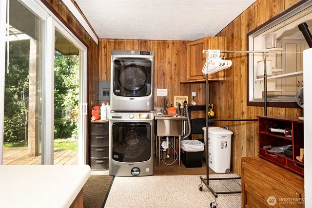 $419,000 | 1107 Eshom Road, Centralia, WA 98531