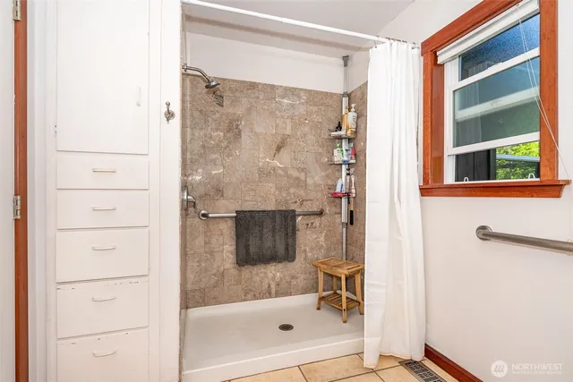 $419,000 | 1107 Eshom Road, Centralia, WA 98531